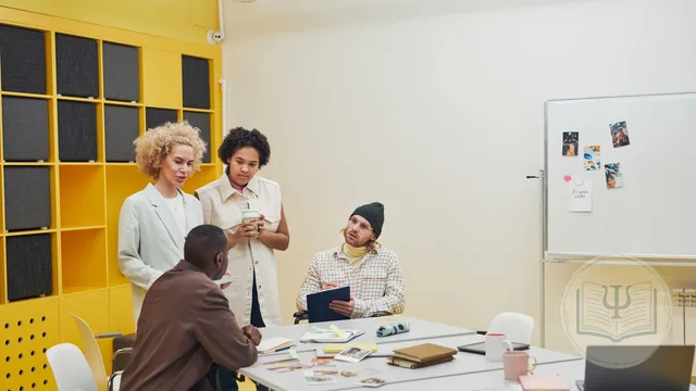 Software para centros de salud mental: equipo de un centro coordinándose